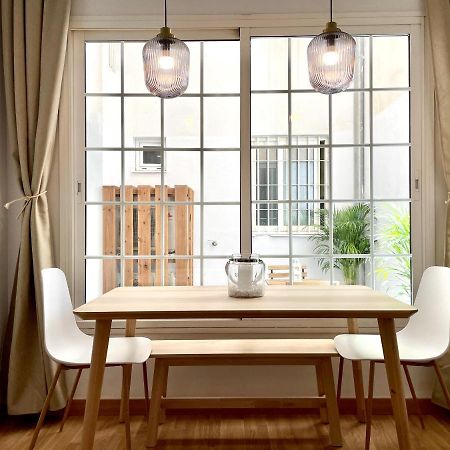 Encantador Apartamento Con Patio مالقة المظهر الخارجي الصورة