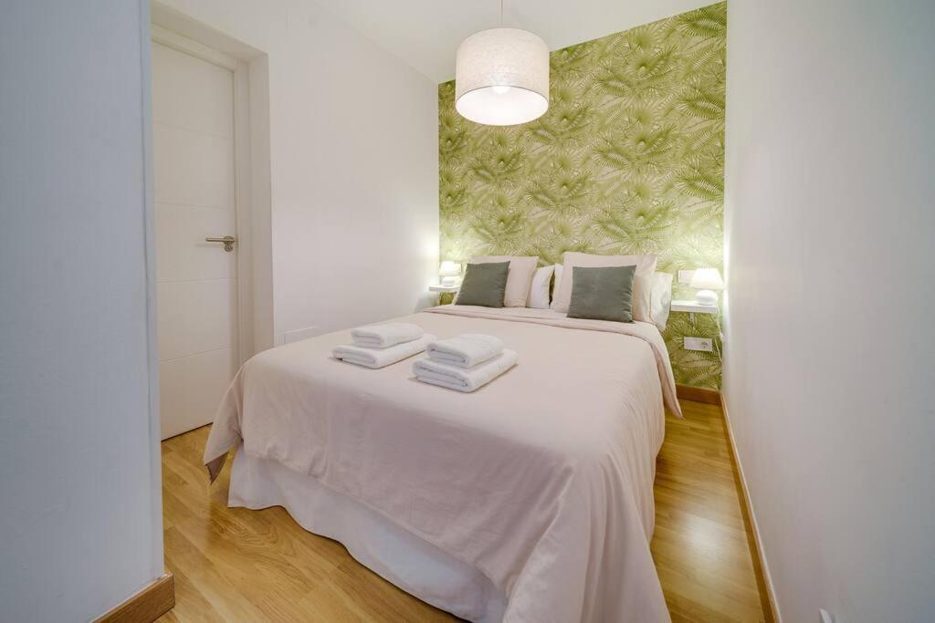 Encantador Apartamento Con Patio مالقة المظهر الخارجي الصورة